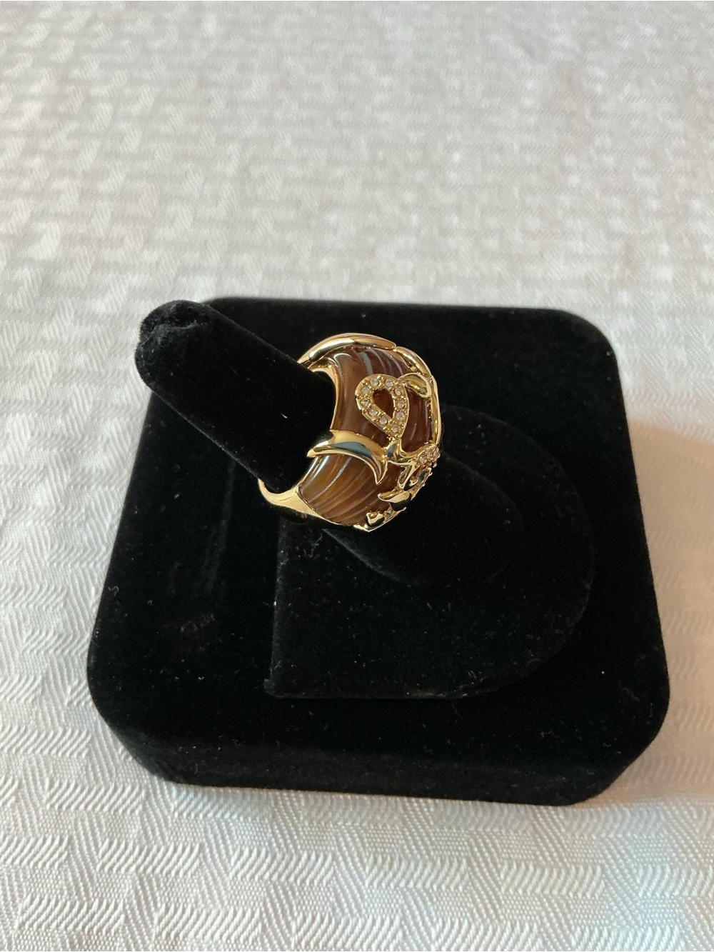 Camille Lucie Vintage Amber Acrylic Gold Plated Cocktail Ring - Picture 4 of 5